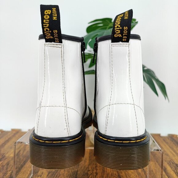 Doc. Martens Girl’s White Combat Side Zip Casual Boots Size 3 US - Picture 3 of 8